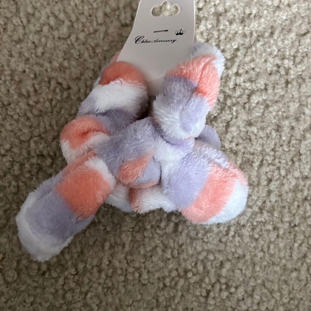Striped fluffy scrunchies 2 pieces set